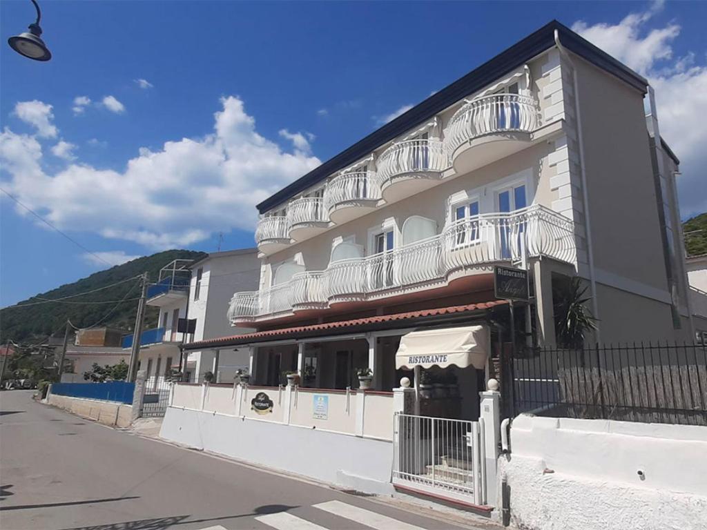 Hotel Da Alfredo Castellabate Zewnętrze zdjęcie